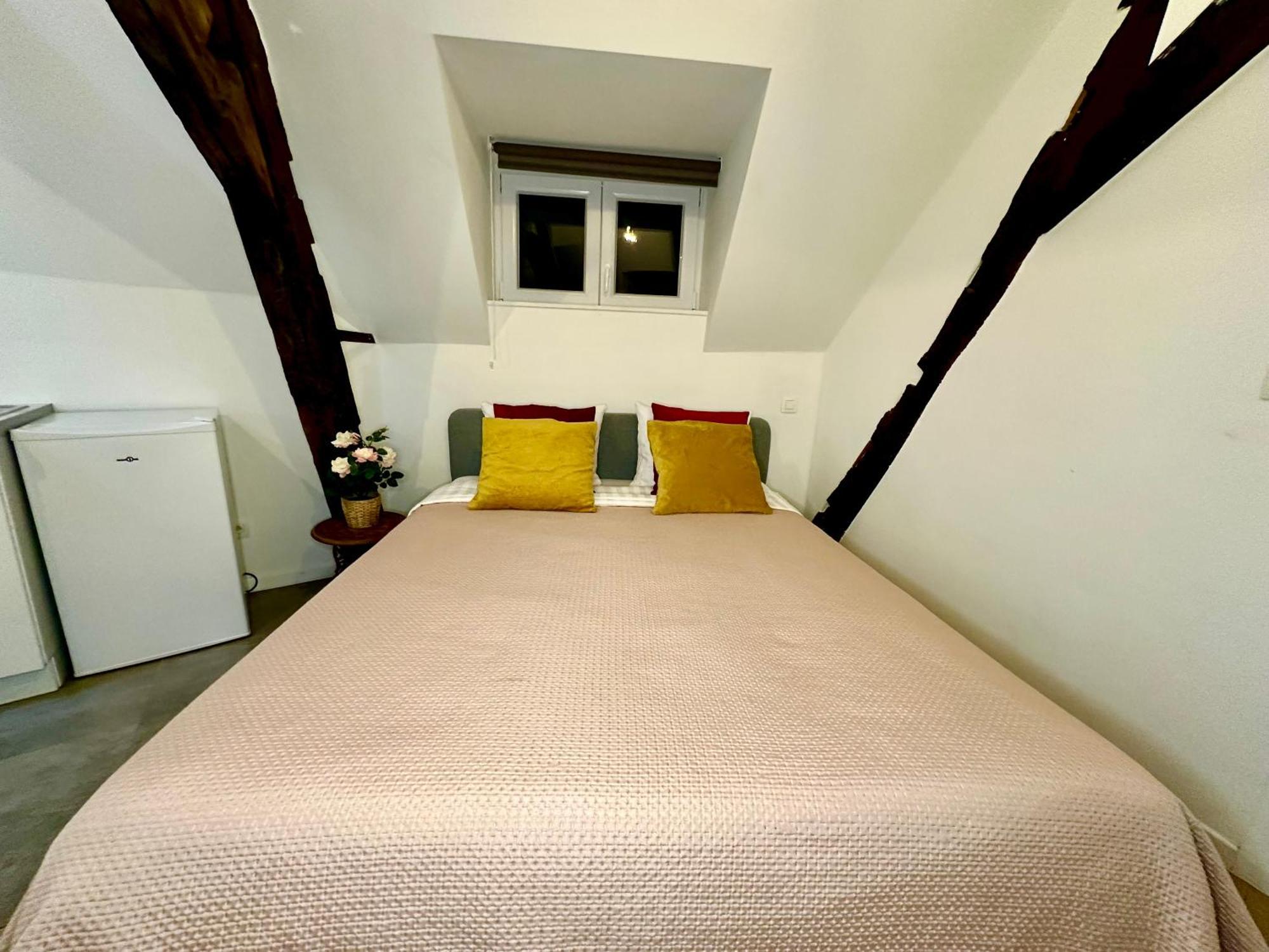 Luxury Suites Mons By Rikas Hotels Εξωτερικό φωτογραφία