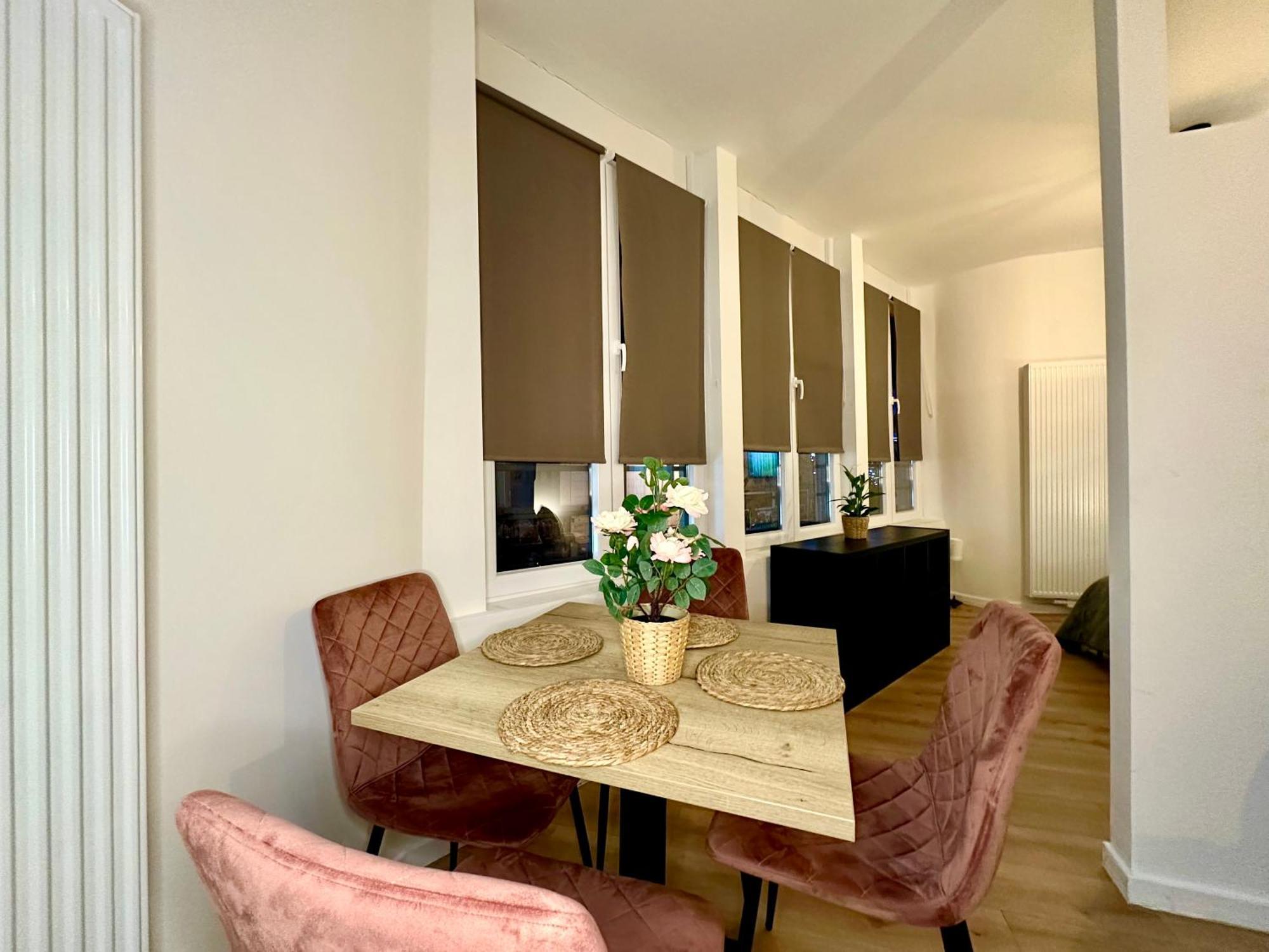 Luxury Suites Mons By Rikas Hotels Εξωτερικό φωτογραφία