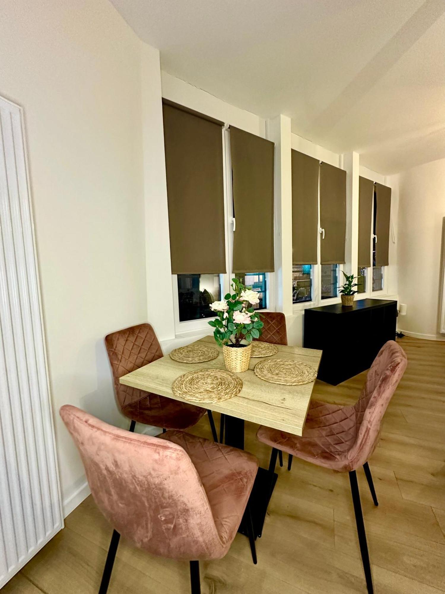 Luxury Suites Mons By Rikas Hotels Εξωτερικό φωτογραφία
