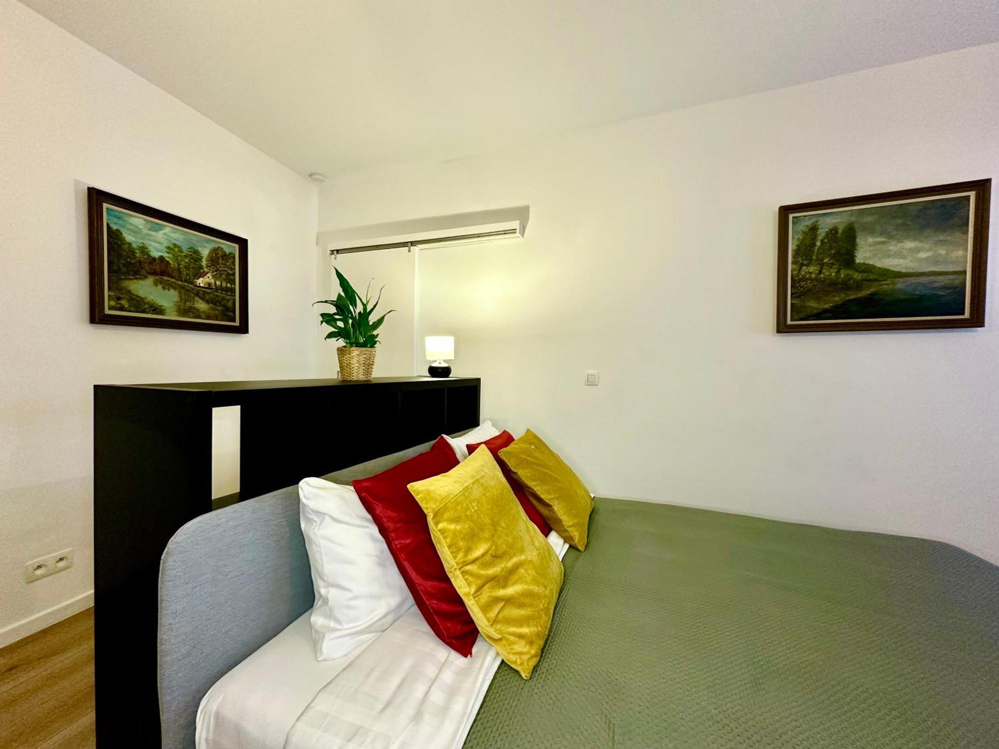 Luxury Suites Mons By Rikas Hotels Εξωτερικό φωτογραφία